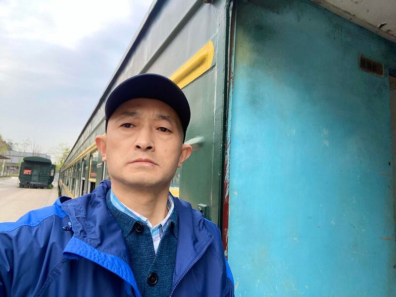 武汉肺炎受害者家属张海。(志愿者提供/记者乔龙)