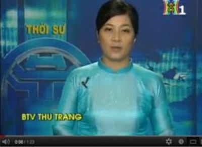 Bản tin HTV Hà Nội trưa 05-08-2012 đưa tin về cuộc biểu tình chống TQ sáng hôm đó tại Hà Nội bị người dân thu lại và đưa lên YouTube. Screen capture.