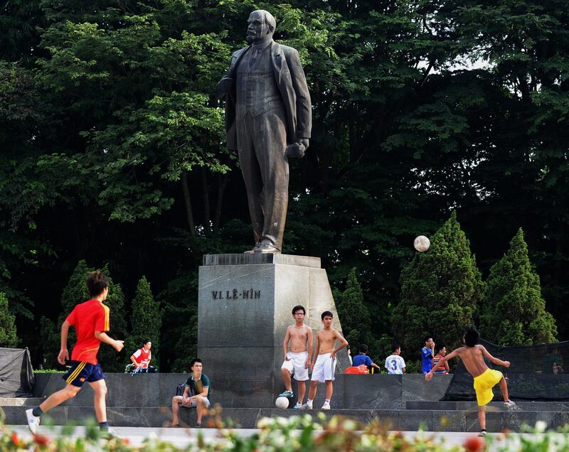 Hình minh hoạ. Tượng Lenin tại Hà Nội