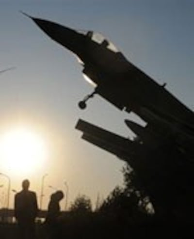 May bay phản lực J-10 của TQ